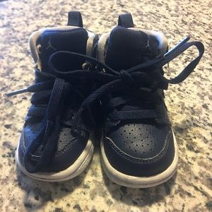 Retro Jordan 1 (size 4c)
